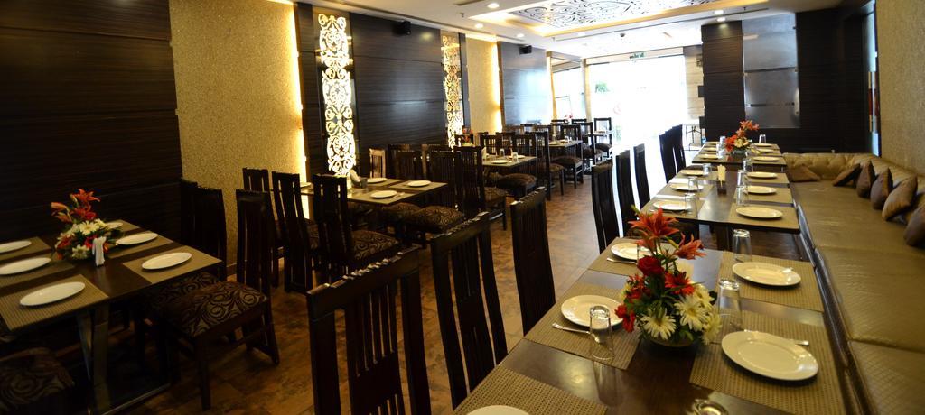 Hotel Metro View Delhi  Dış mekan fotoğraf