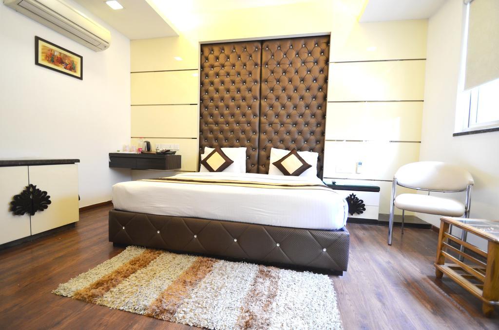 Hotel Metro View Delhi  Dış mekan fotoğraf