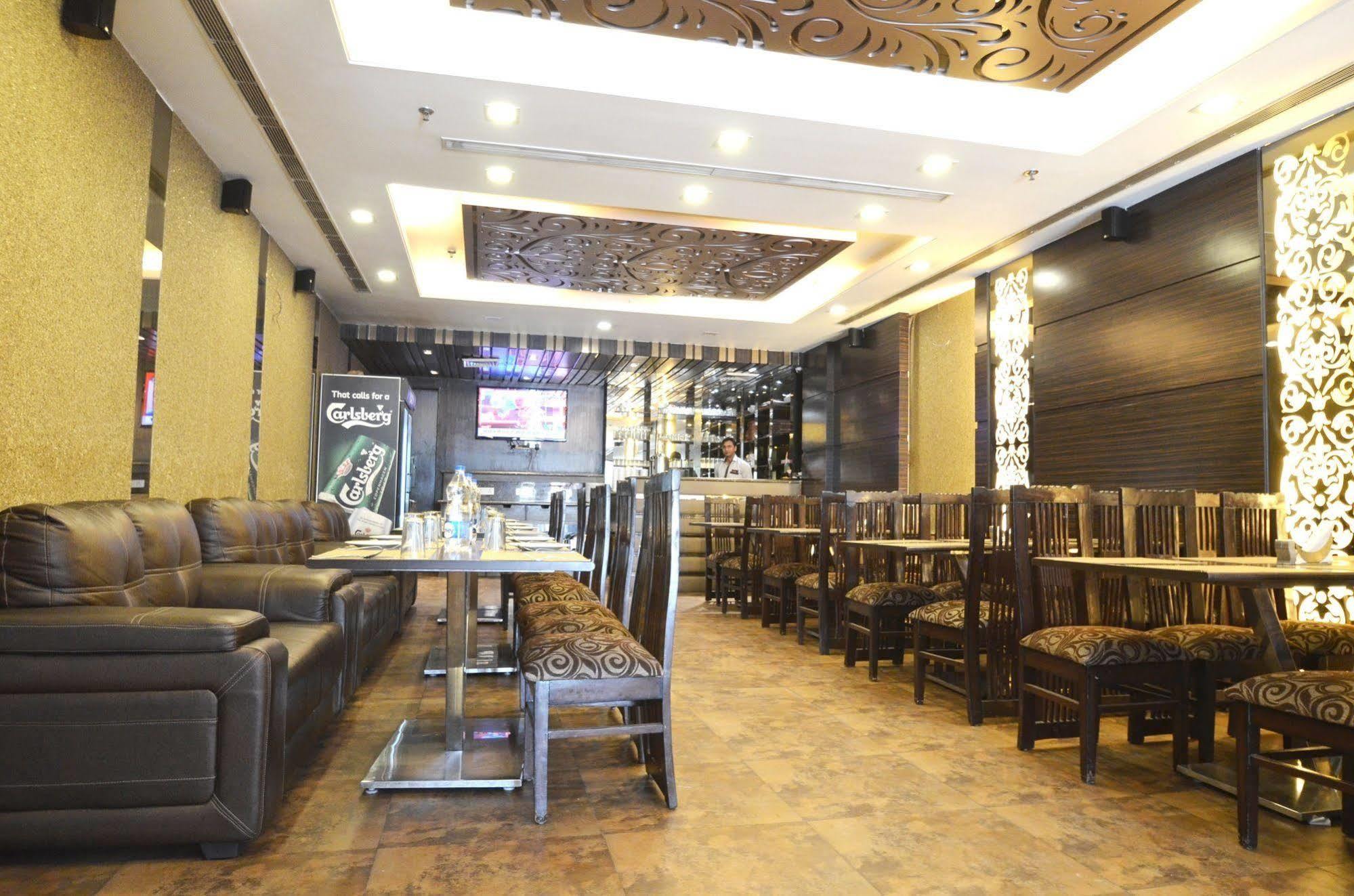 Hotel Metro View Delhi  Dış mekan fotoğraf