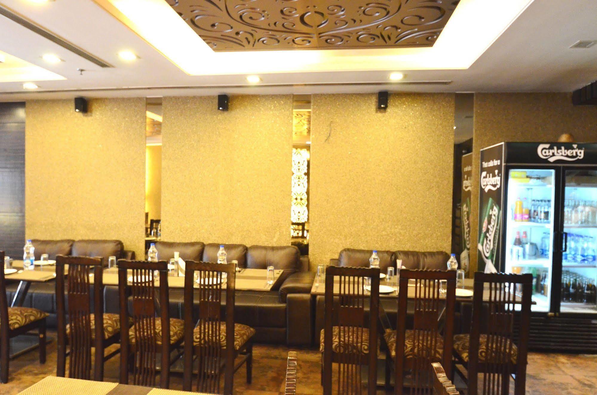 Hotel Metro View Delhi  Dış mekan fotoğraf